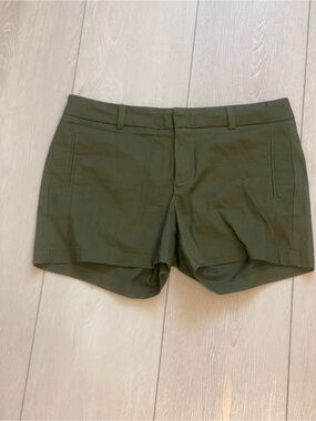 a.n.a Olive High-Waist Tailored Shorts